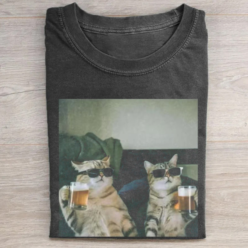 Fuuny Cat Drinking Beer T-shirt